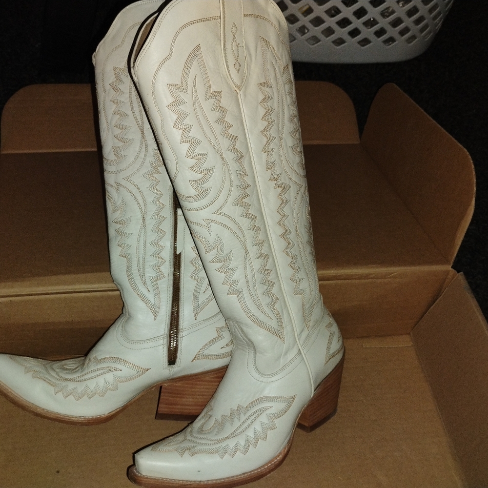 Ariat Casanova White/Blanco Western Tall Boots